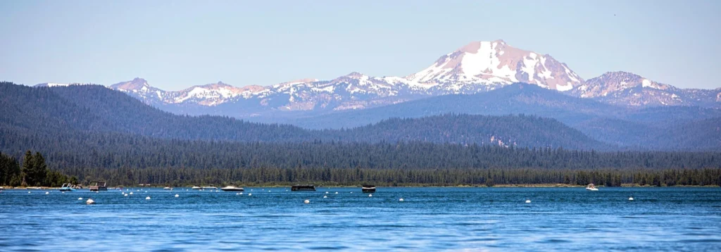 lake and mountain view of Almanor, CA